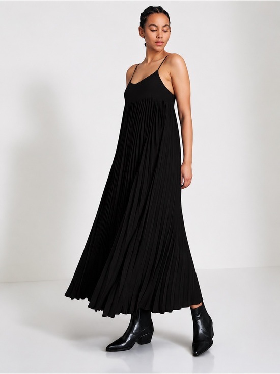 East 42nd Street Dresses & Skirts - STUNNING - East 42nd Street - Black Breathtaking Maxi